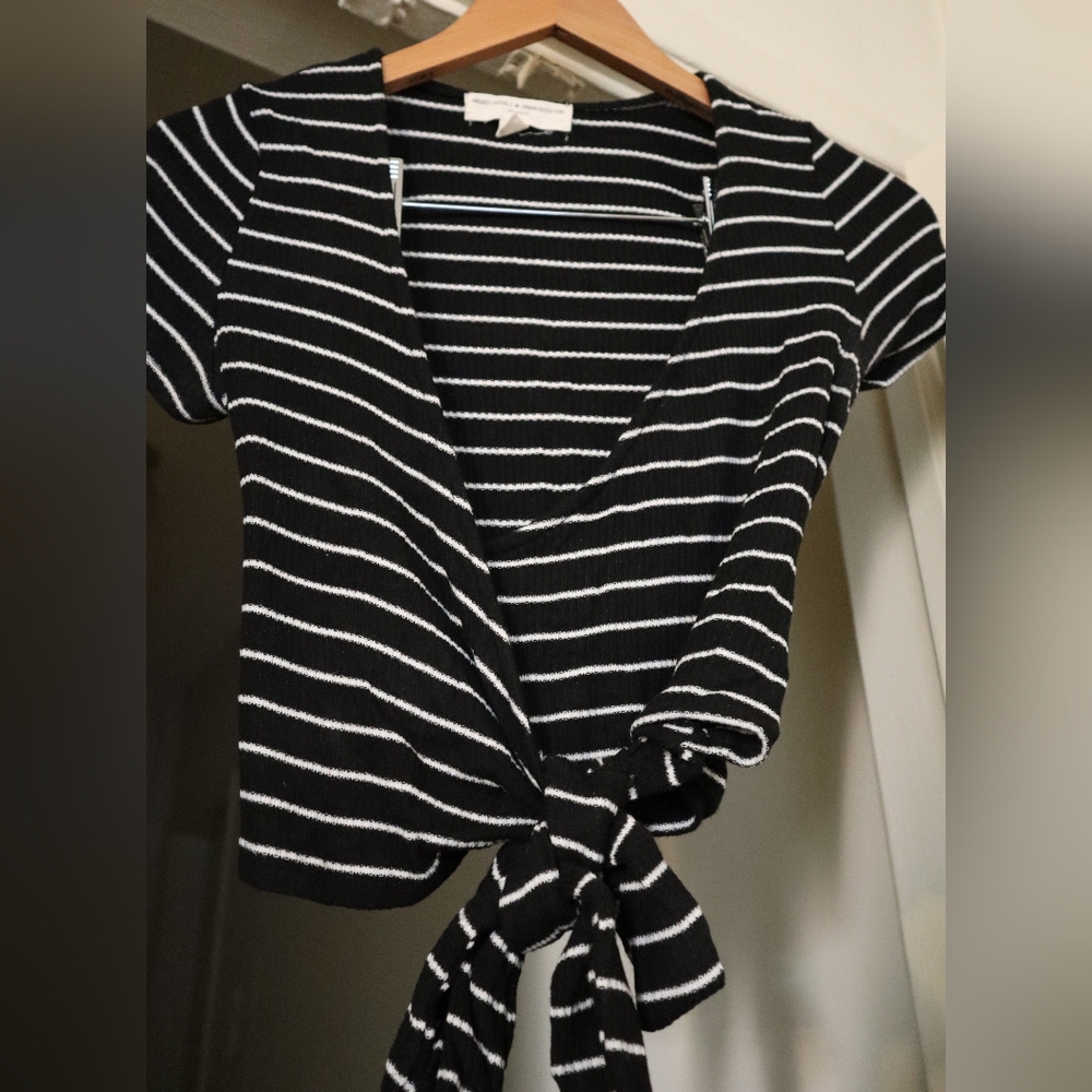 Project Social T Urban Outfitters Tie Short Sleeve Crop Top